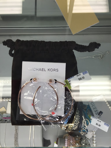 Clothing Store «Ross Dress for Less», reviews and photos, 2870 Chapel Hill Rd, Douglasville, GA 30135, USA