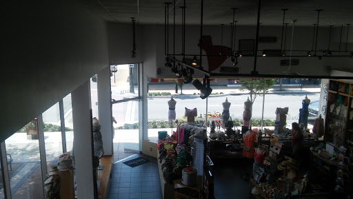 Fashion Accessories Store «Lou Lou Boutiques», reviews and photos, 3158 W Cary St, Richmond, VA 23221, USA