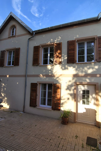 La Petite Maison: Location de gîte - Séjour vacances à Cergy/Paris Ouest Yvelines 78 proche Paris à Meulan-en-Yvelines