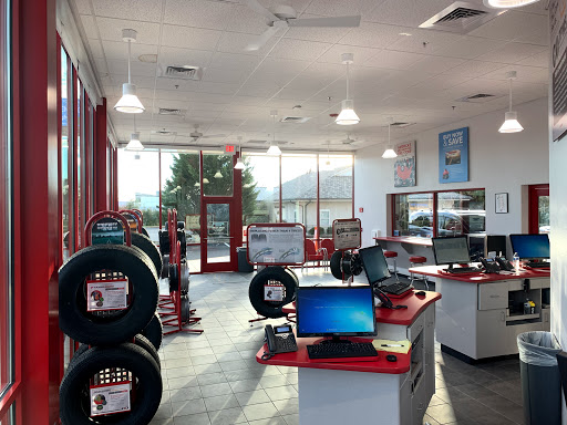Tire Shop «Discount Tire Store - Brentwood, TN», reviews and photos, 7135 Bakers Bridge Ave, Brentwood, TN 37027, USA