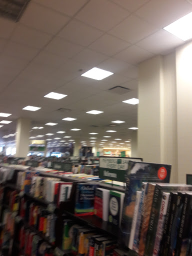 Book Store «Barnes & Noble Booksellers Palm Desert», reviews and photos, 72840 Highway 111 # 425, Palm Desert, CA 92260, USA