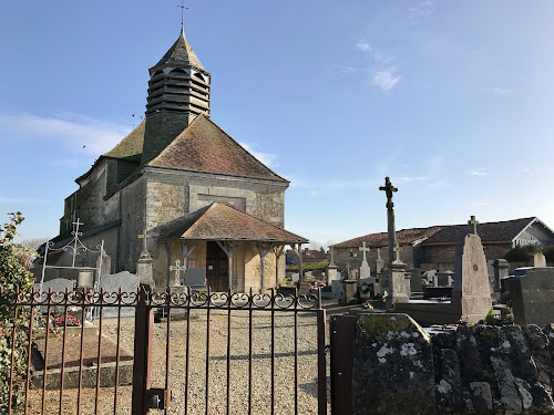 Église catholique Église Saint-Nicolas d'Hampigny Hampigny