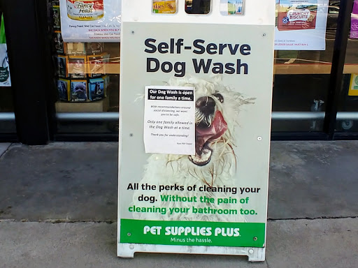 Pet Supply Store «Pet Supplies Plus», reviews and photos, 5418 N Blackstone Ave, Fresno, CA 93710, USA