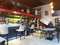 Atmosphère du Café Bar Restaurant Le New York Café à Clermont-Ferrand - n°9