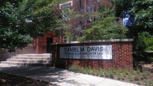 Personal Injury Attorney «Law Offices of Dan Davis», reviews and photos