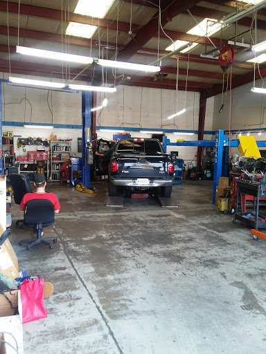 Auto Repair Shop «Carmichael Auto Repair», reviews and photos, 5832 Gibbons Dr # C, Carmichael, CA 95608, USA