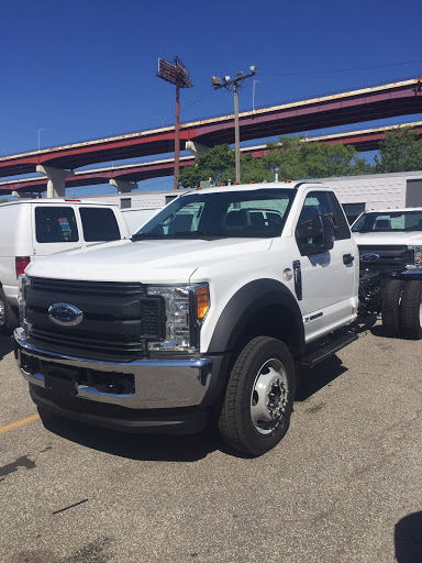 Ford Dealer «Valley Ford Truck», reviews and photos, 5715 Canal Rd, Cleveland, OH 44125, USA