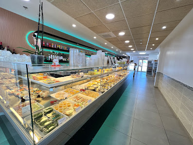 Les Gourmets D'Asie Centre Commercial Carrefour, Rue Jean de la Fontaine, 42300 Mably, France