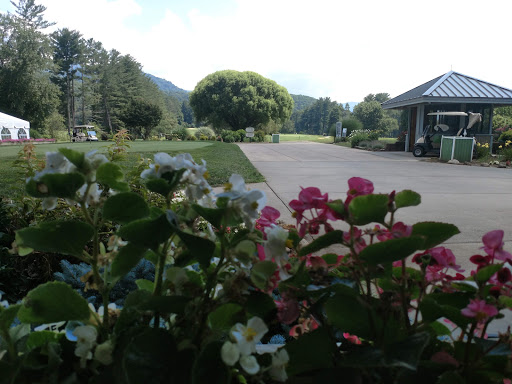 Hotel «Waynesville Inn Golf Resort and Spa», reviews and photos, 176 Country Club Dr, Waynesville, NC 28786, USA