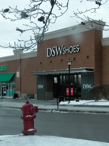 Shoe Store «DSW Designer Shoe Warehouse», reviews and photos, 4910 S Baldwin Rd, Lake Orion, MI 48359, USA