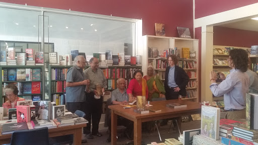 Book Store «River Oaks Book Store», reviews and photos, 3270 Westheimer Rd, Houston, TX 77098, USA