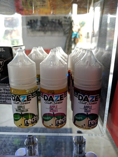 Vaporizer Store «UP IN SMOKE Vapes & Tobacco Shop», reviews and photos, 176 US-202 #114, Ringoes, NJ 08551, USA