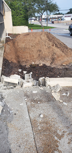 Auto Body Shop «Brandon Body Shop», reviews and photos, 134 W Robertson St, Brandon, FL 33511, USA