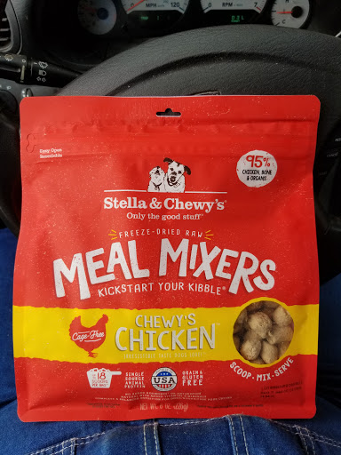 Pet Supply Store «Chow Hound Pet Supplies», reviews and photos, 660 Chicago Dr, Holland, MI 49423, USA