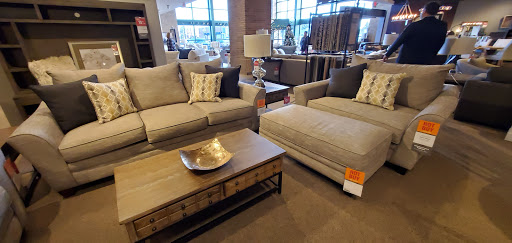 Furniture Store «Art Van Furniture - Clinton Township», reviews and photos, 33801 Gratiot Ave, Charter Twp of Clinton, MI 48035, USA