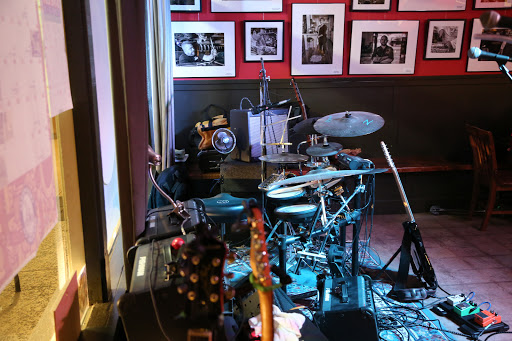 Shopping Mall «Marsh Manor Shopping Center», reviews and photos, 3700 Florence St, Redwood City, CA 94063, USA