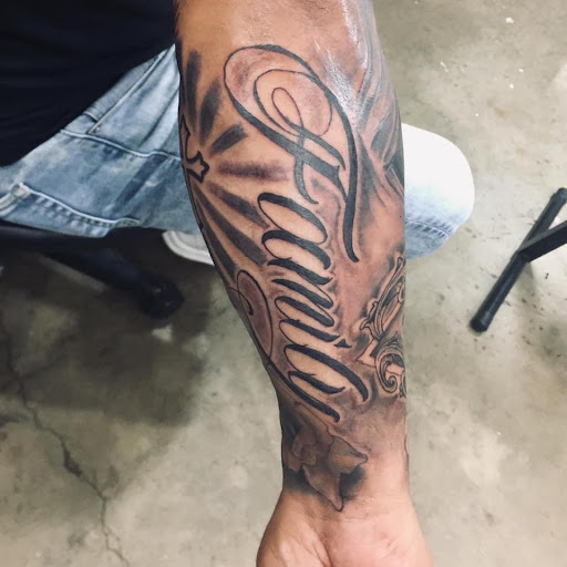 Explore cool walk in tattoo ideas, creative tattoo ideas in Sioux Falls, available at Starry Eyed Studio