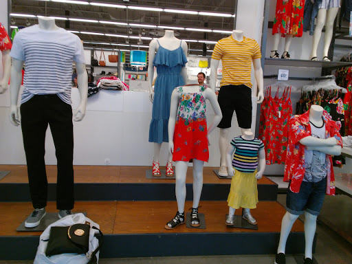 Clothing Store «Old Navy», reviews and photos, 3473 Merchant Boulevard, Abingdon, MD 21009, USA