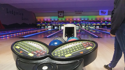Sports Bar «Ledgeview Lanes Inc», reviews and photos, 170 Prairie Rd, Fond du Lac, WI 54935, USA