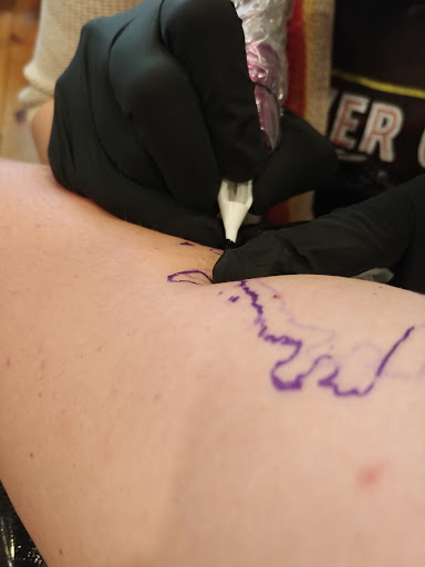 Tattoo Shop «Studio 85 Tattoo», reviews and photos, 207 N Mechanic St, Lebanon, OH 45036, USA