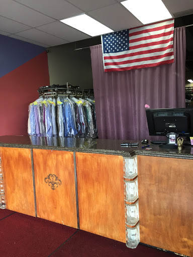 Dry Cleaner «W 106 Cleaners», reviews and photos, 4335 W 106th St # 300, Carmel, IN 46032, USA