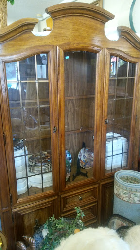 Thrift Store «Happy Tails Thrift Store», reviews and photos, 1825 Springs Rd, Vallejo, CA 94591, USA