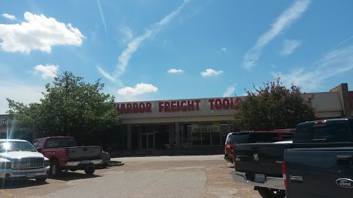 Hardware Store «Harbor Freight Tools», reviews and photos, 1704 E Belt Line Rd, Richardson, TX 75081, USA