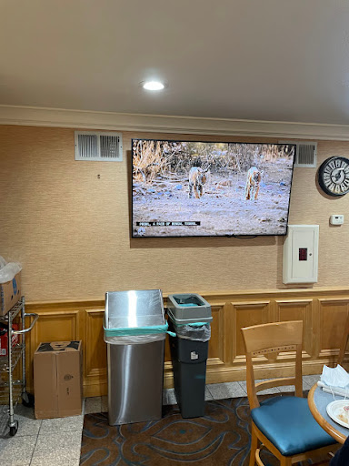 Hotel «Holiday Inn Express Union City», reviews and photos