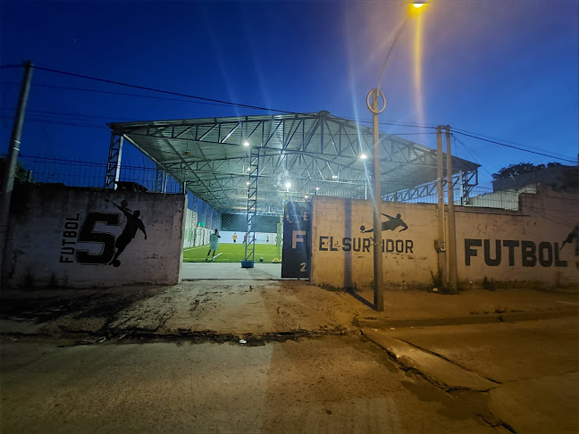 Opiniones de El surtidor fútbol 5 en Montevideo - Campo de fútbol