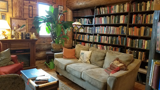 Book Store «Uppercase Bookshop», reviews and photos, 1010 2nd St b, Snohomish, WA 98290, USA