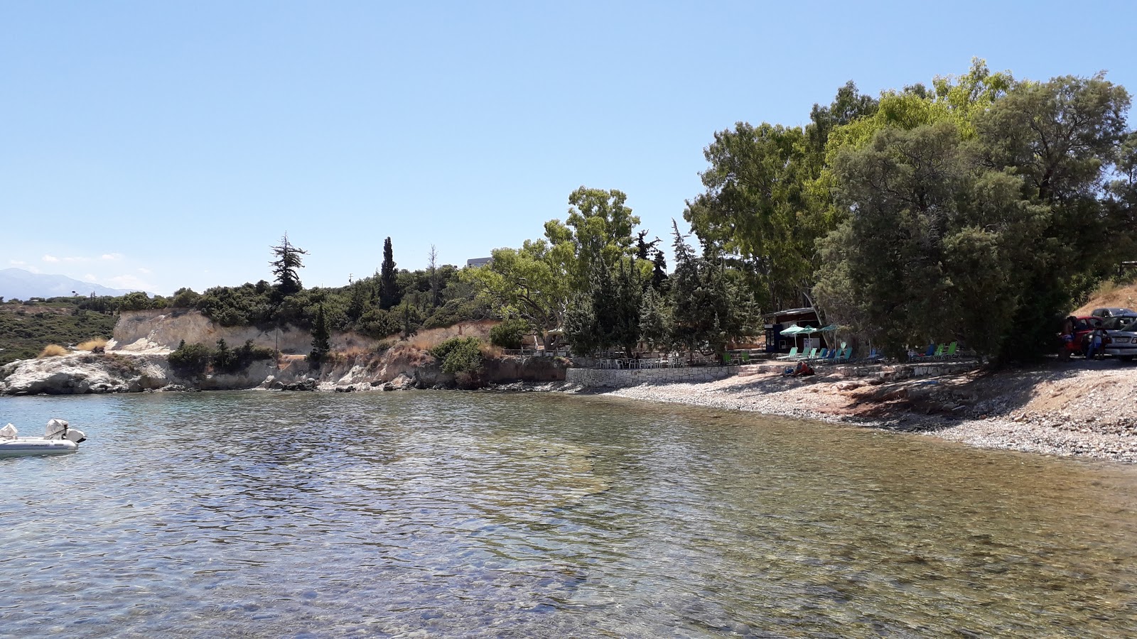 Sosorides beach'in fotoğrafı düz bir kıyı şeridi ile birlikte