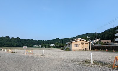 小和田グラウンド駐車場