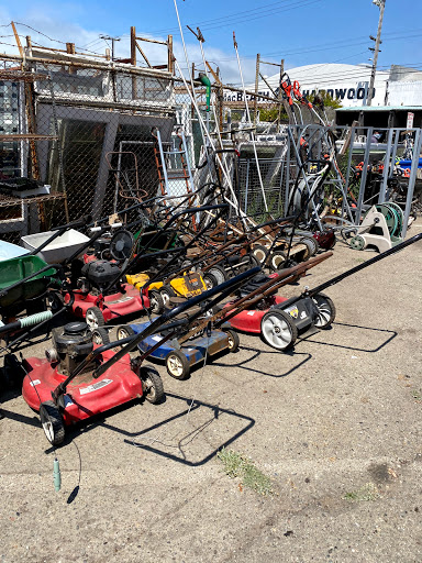 Salvage Yard «Urban Ore», reviews and photos, 900 Murray St, Berkeley, CA 94710, USA