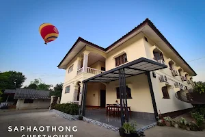 Saphaothong guesthouse image