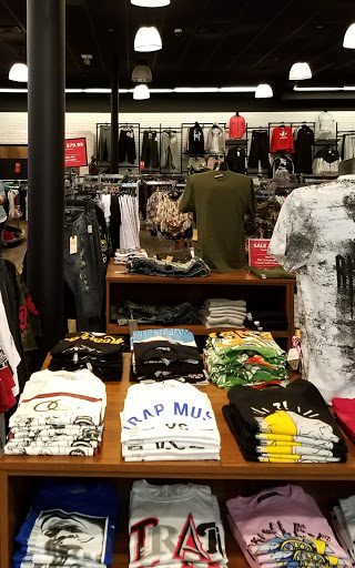 Clothing Store «EbLens», reviews and photos, 307 Armistice Blvd, Pawtucket, RI 02861, USA