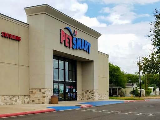 Pet Supply Store «PetSmart», reviews and photos, 2317 W Lincoln St, Harlingen, TX 78552, USA