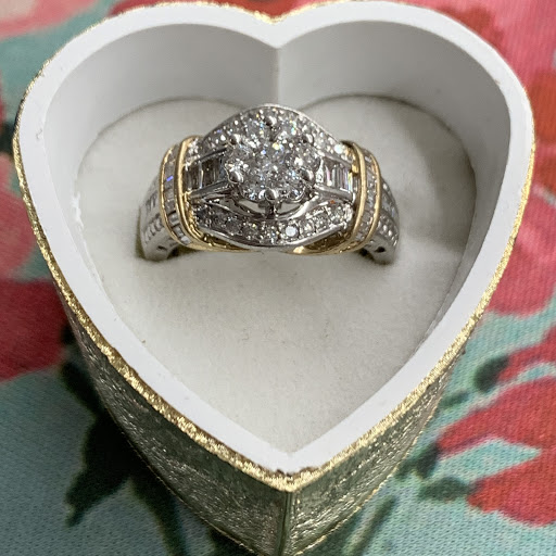 Pawn Shop «Peoria Pawn», reviews and photos, 6750 W Olive Ave, Peoria, AZ 85345, USA