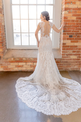 Bridal Shop «Gilded Bridal», reviews and photos, 421 N Boylan Ave, Raleigh, NC 27603, USA