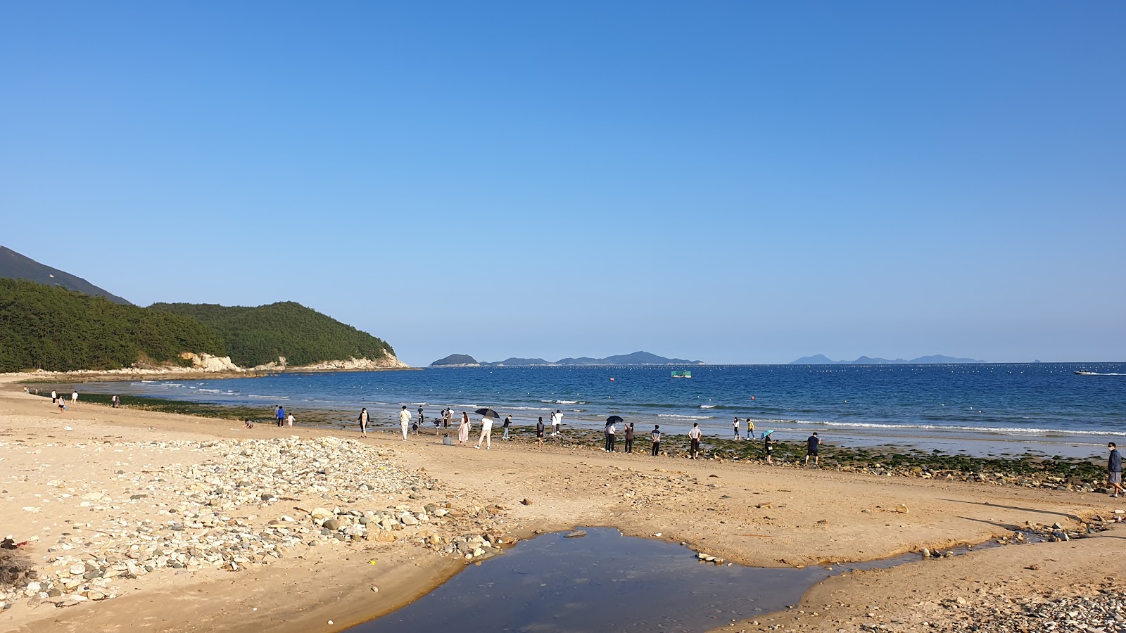 Foto van Ikgeum Beach met gemiddeld niveau van netheid
