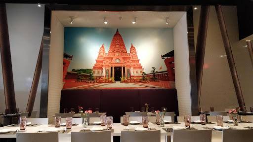 Shopping Mall «Plainview Shopping Center», reviews and photos, 381 S Oyster Bay Rd, Plainview, NY 11803, USA