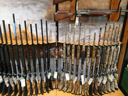 Sporting Goods Store «SCHEELS», reviews and photos, 101 Jordan Creek Pkwy #4000, West Des Moines, IA 50266, USA