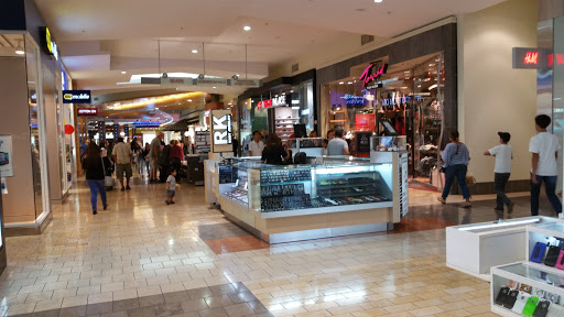 Shopping Mall «Westfield Oakridge», reviews and photos, 925 Blossom Hill Road, San Jose, CA 95123, USA