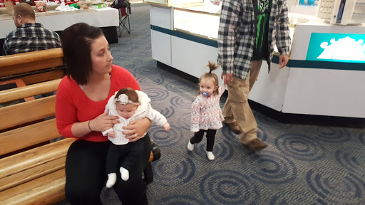 Shopping Mall «Mounds Mall», reviews and photos, 2109 S Scatterfield Rd, Anderson, IN 46016, USA