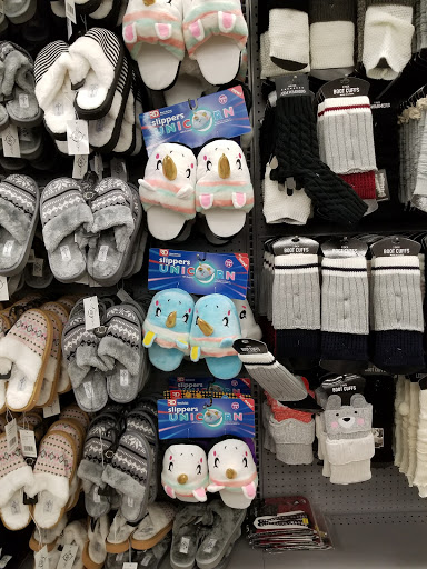 Variety Store «Five Below», reviews and photos, 23853 Eureka Rd, Taylor, MI 48180, USA