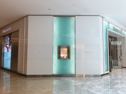 Jewelry Store «Tiffany & Co.», reviews and photos, 1 Garden State Plaza Blvd, Paramus, NJ 07652, USA