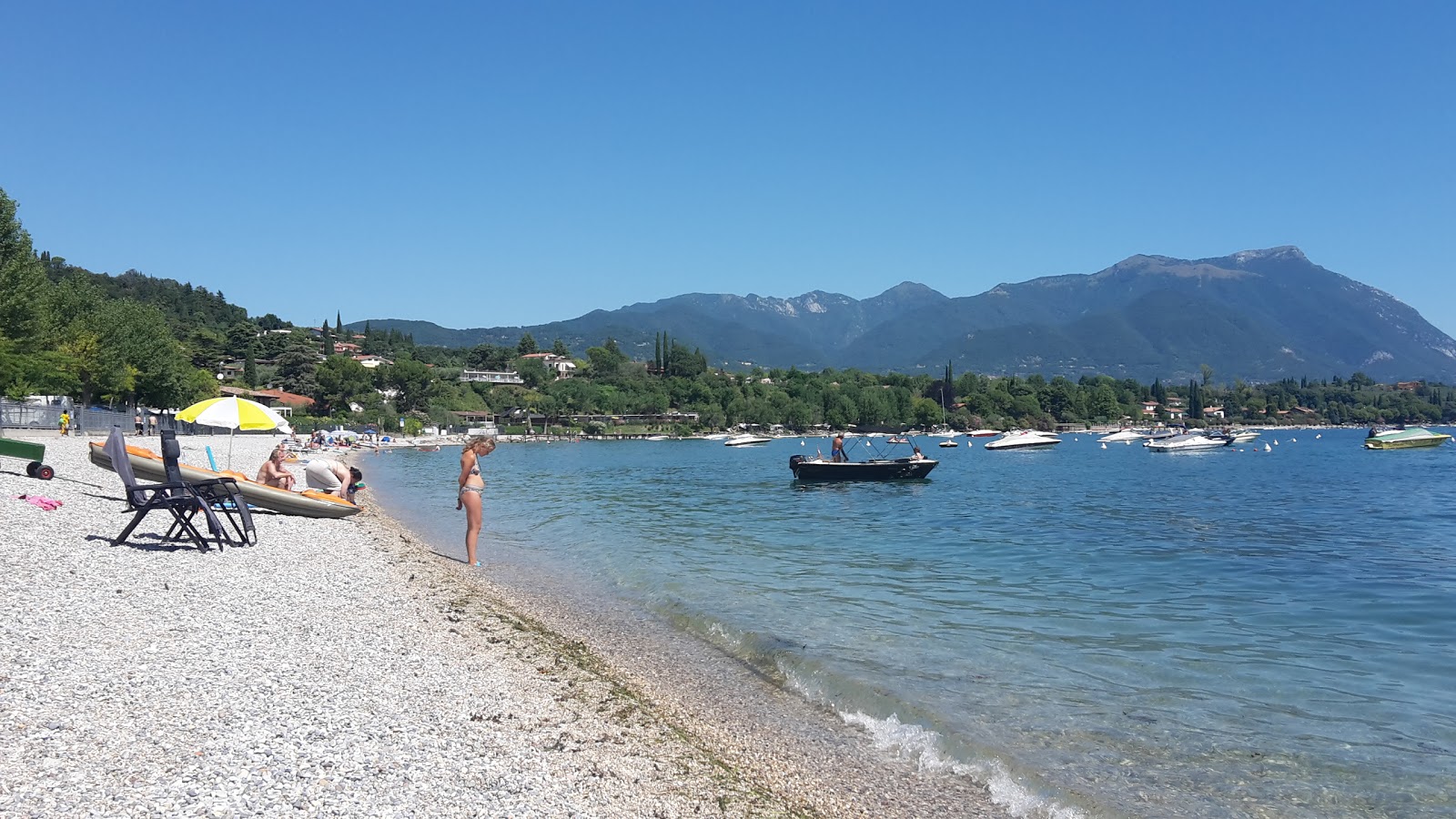 Zdjęcie Pieve Vecchia Beach z powierzchnią szary drobny kamyk