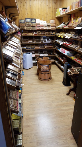 Tobacco Shop «Dot Discount Stores», reviews and photos, 720 Townsend Blvd, Dover, DE 19901, USA