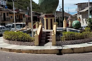 Plaza del Aguacate image