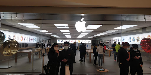 Computer Store «Apple Rockingham Park», reviews and photos, 99 Rockingham Park Blvd, Salem, NH 03079, USA