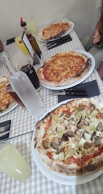 Plats et boissons du Pizzeria Napoli à Hyères - n°6